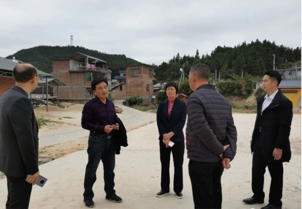 福堂镇中心小学校道拓宽工程开工_连山壮族瑶族自治县